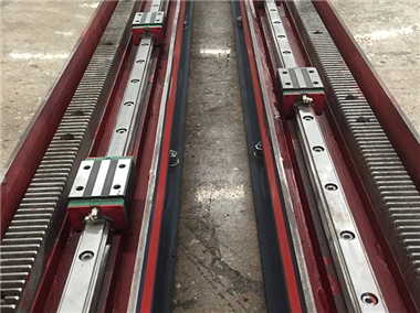 Beam/side beam linear guide (can change)