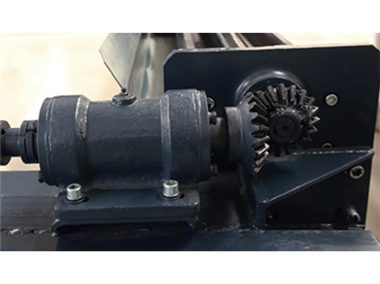 The side beam track adopts sliding V rail