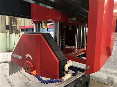 Four guide pillars and ball screw lifting